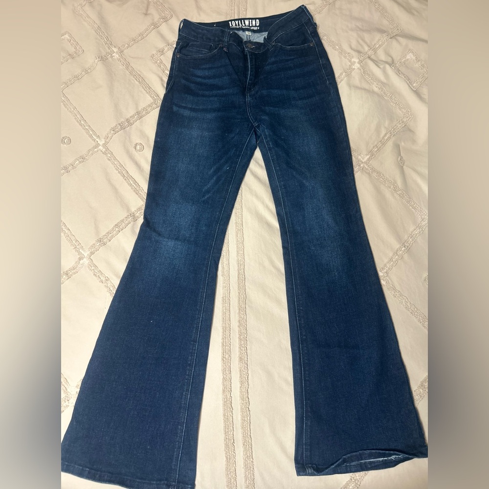 Idyllwind Women's Dark Blue Flare Jeans - High-Rise Stretch